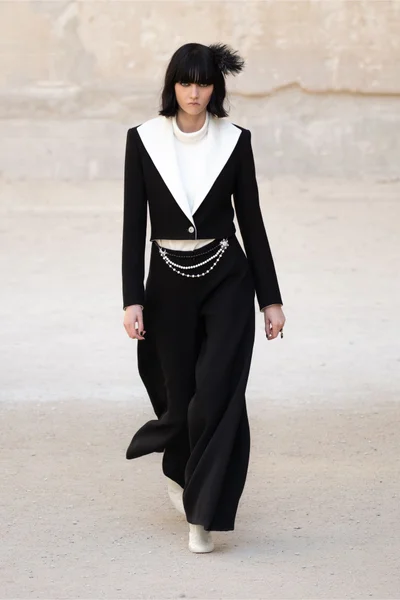 Look 5